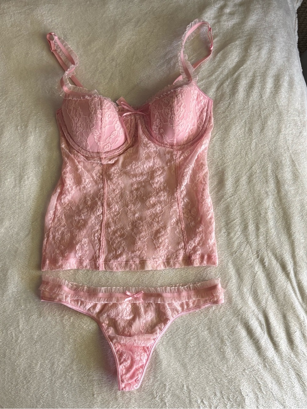 Victoria Secret Bustier AND panty ASO Sydney Carlson Size M Baby‎ Pink Lace Y2K